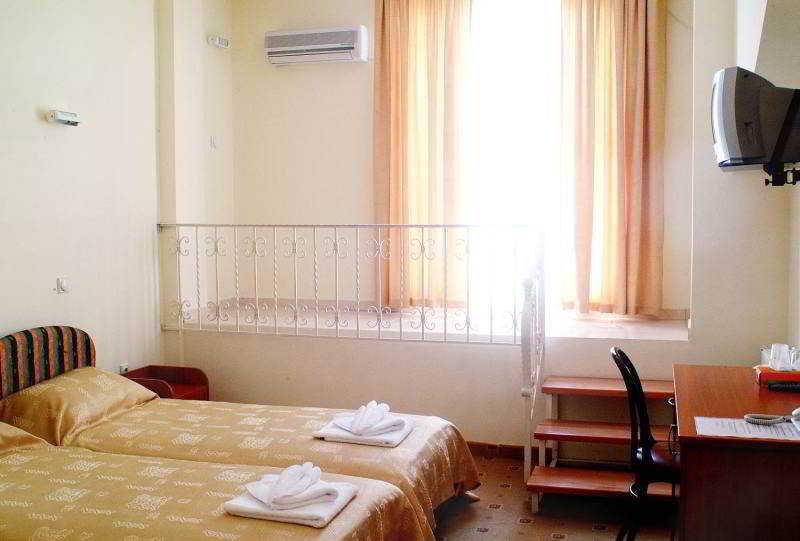 Vip Hotel Skopje - New Management Εξωτερικό φωτογραφία