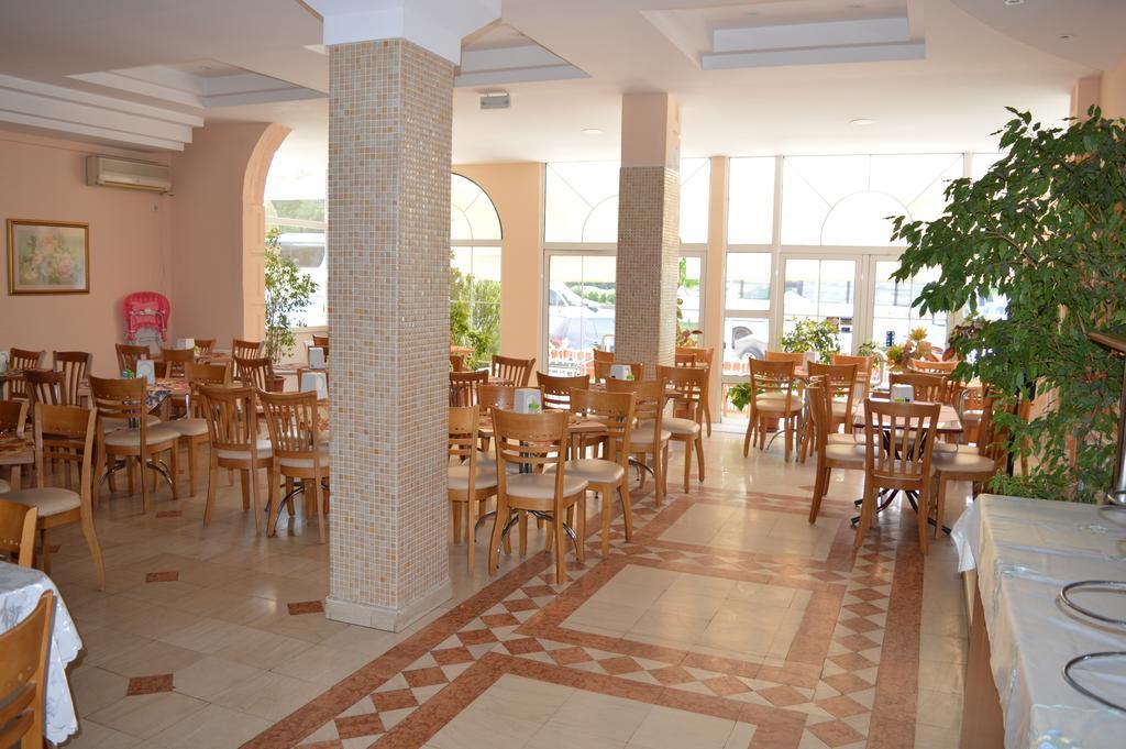 Vip Hotel Skopje - New Management Εξωτερικό φωτογραφία